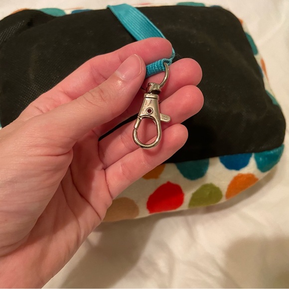 ALL LIVING THINGS CUDDLER BED - Picture 7 of 9